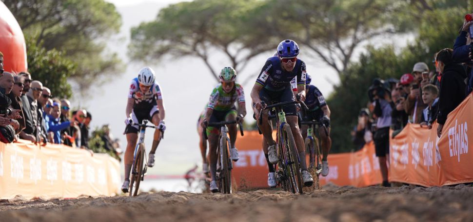 SP cyklokrosařů na Sardinii: bez závodníků a diváků