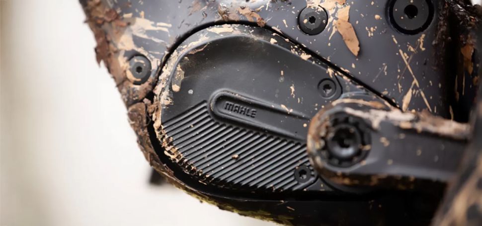 Mahle M40 uvádí premiéru středového elektropohonu